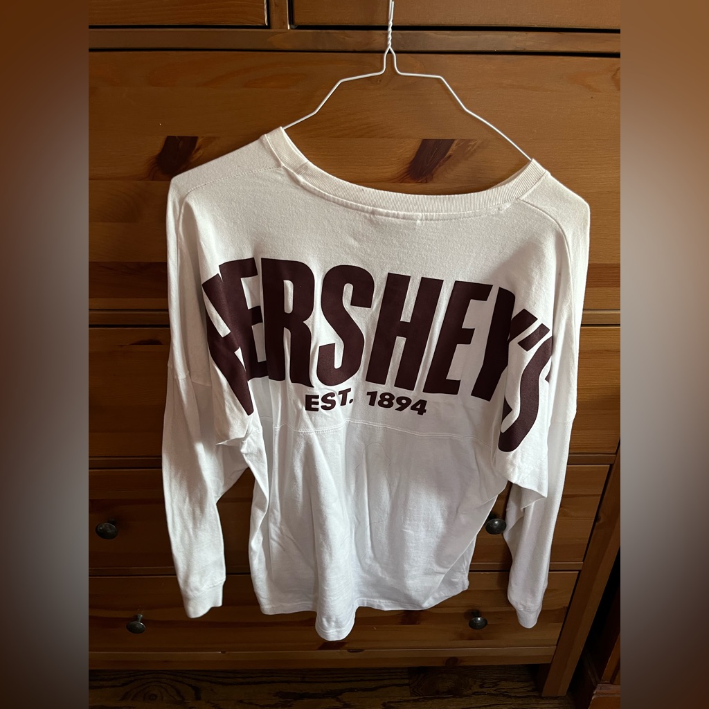 Hersheys Shirt Unisex Size Small But Runs Large